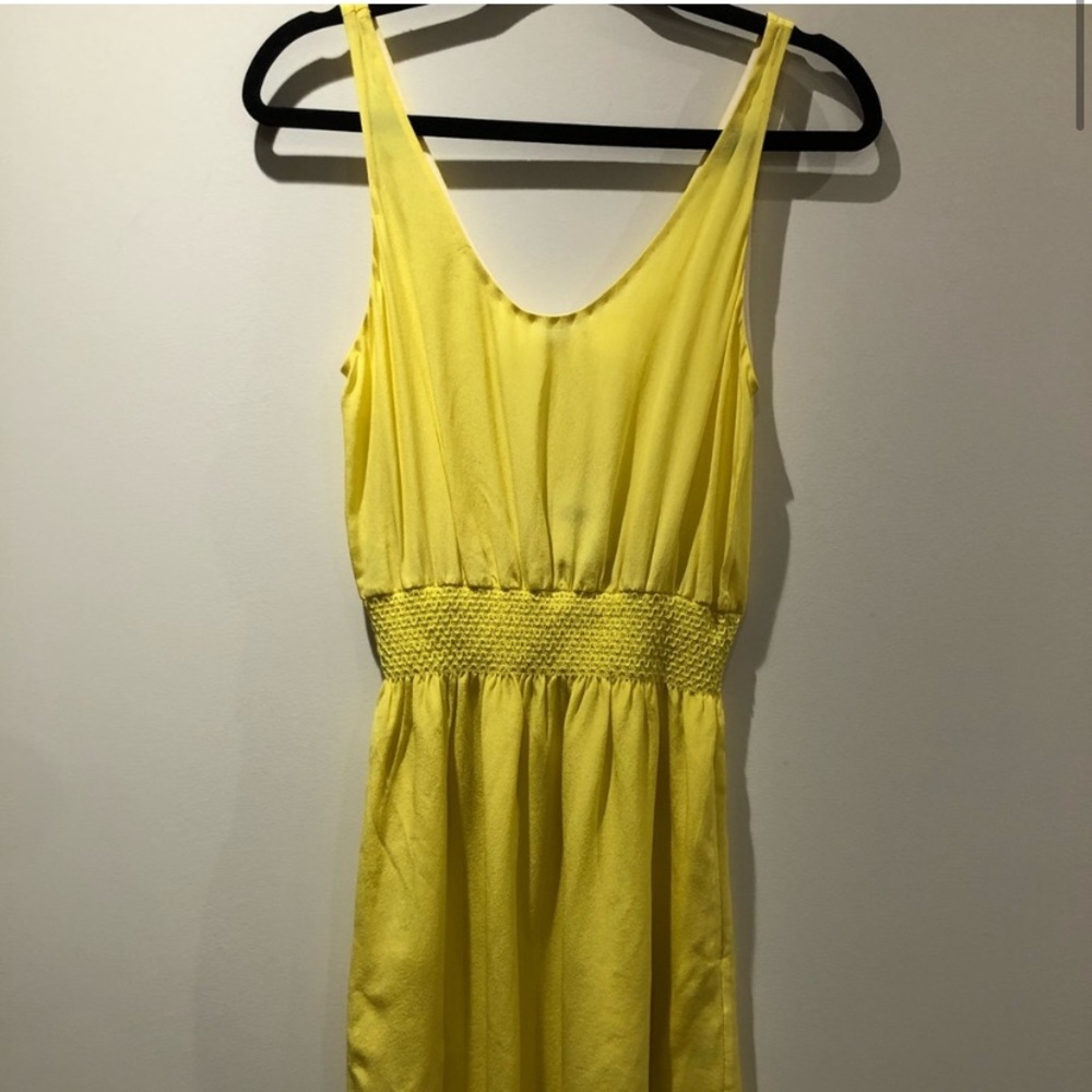 Beautiful yellow 100% silk Babaton Dress with pockets - Picture 1 of 2